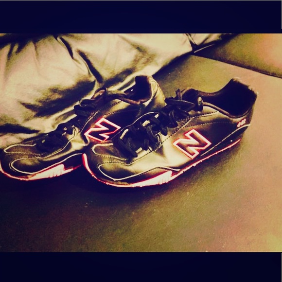 Women's NB shoes - Picture 1 of 3